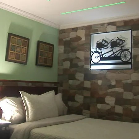 Hotel Apartasuite Normandia-3